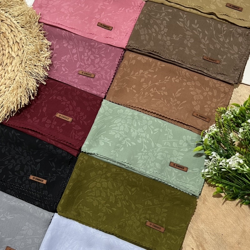 Afdhol_store96 Embos Bella Square Lasercut Jilbab Emboss Segiempat Laser Cut Motif Bunga  Terbaru Hi