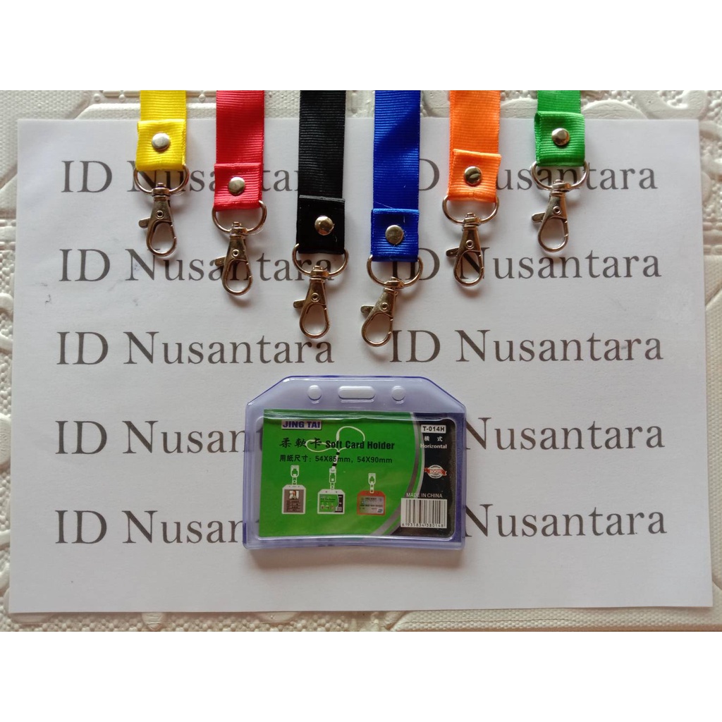 

Paket Tali 2cm Polos/No Stofer + Casing ID Card Karet 1 Sisi T014V Tidur/Landscape