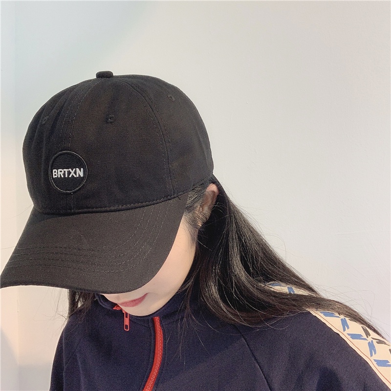 Topi Baseball Motif Bordir Tulisan Gaya Kasual