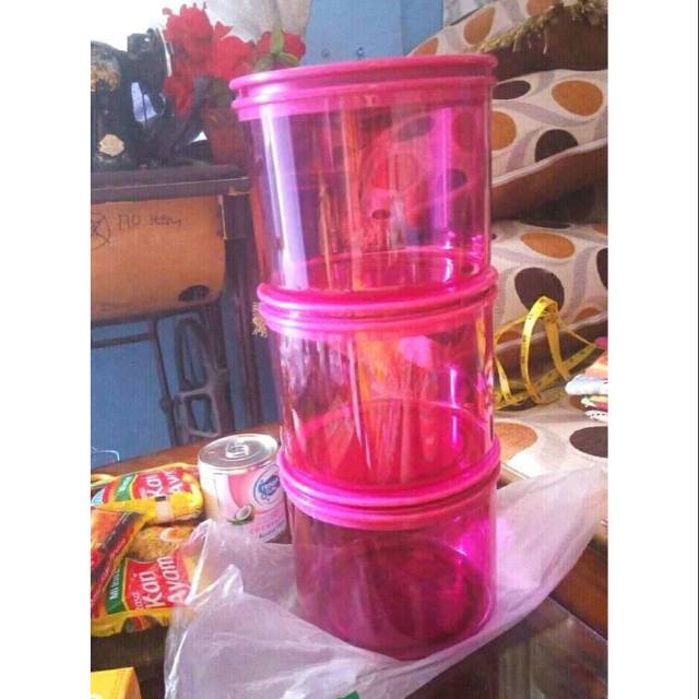 Jolly keeper tupperware set