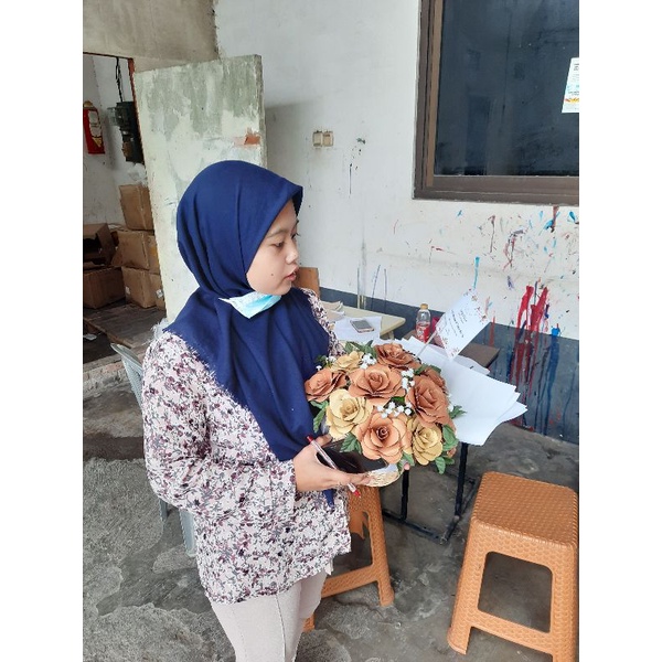 

keranjang bunga kertas surabaya - ove florist