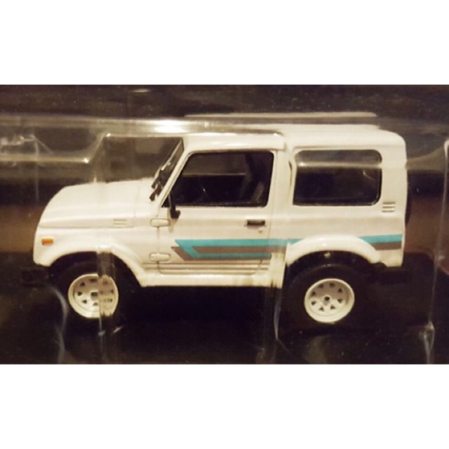 Diecast Suzuki Jimny katana skala 1:43