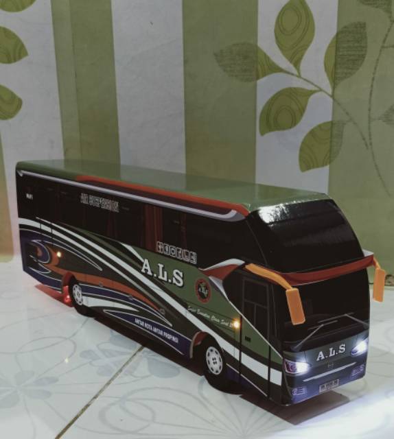 Miniatur Bus bis ALS plus lampu