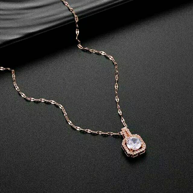 GG kalung Aksen Kotak Berlian Batu zircon Titanium#KL