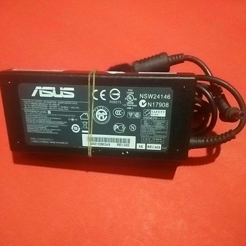 Charger/Adaptor leptop Asus