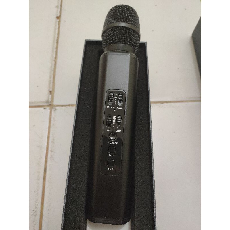 Mic Karaoke K6 Wireless Bluetooth Karaoke Player Smule Microphone Speaker KTV Efek USB Player