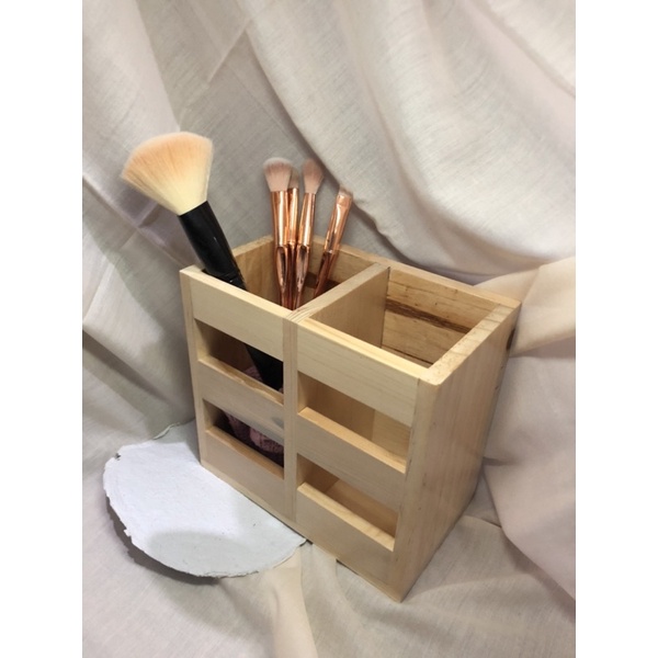 

Tempat Pensil / Brush / Sendok