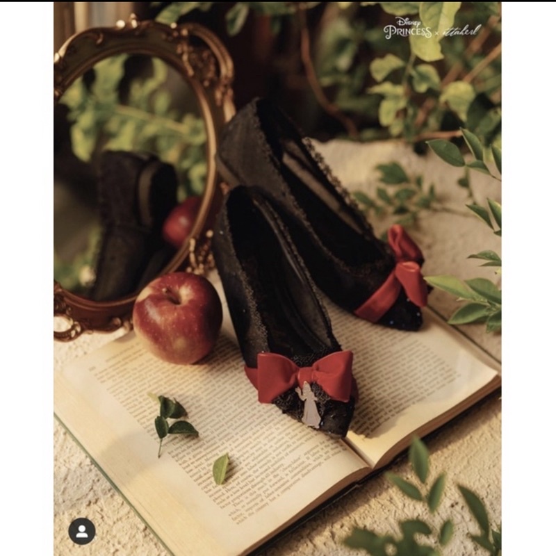 ittaherl X disney snow white size 40 NEW  lengkap SOLD