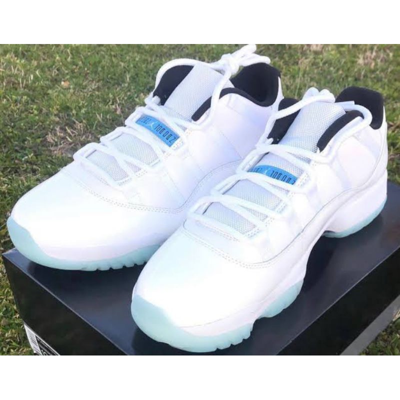 Air Jordan 11 Low Legend Blue