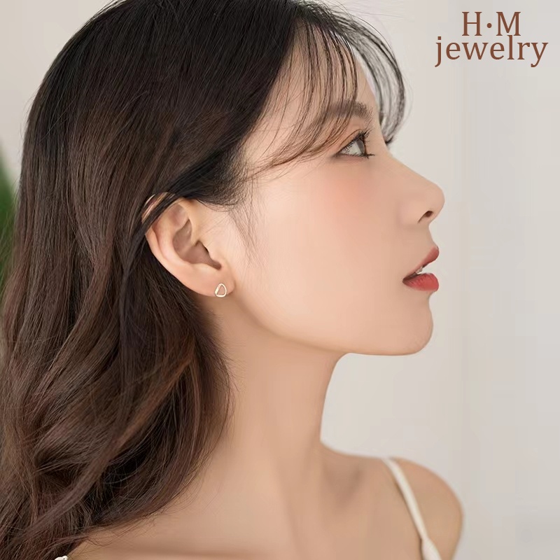 Anting Tusuk Sterling Silver 925 Desain Segitiga Simple Compact Untuk Wanita