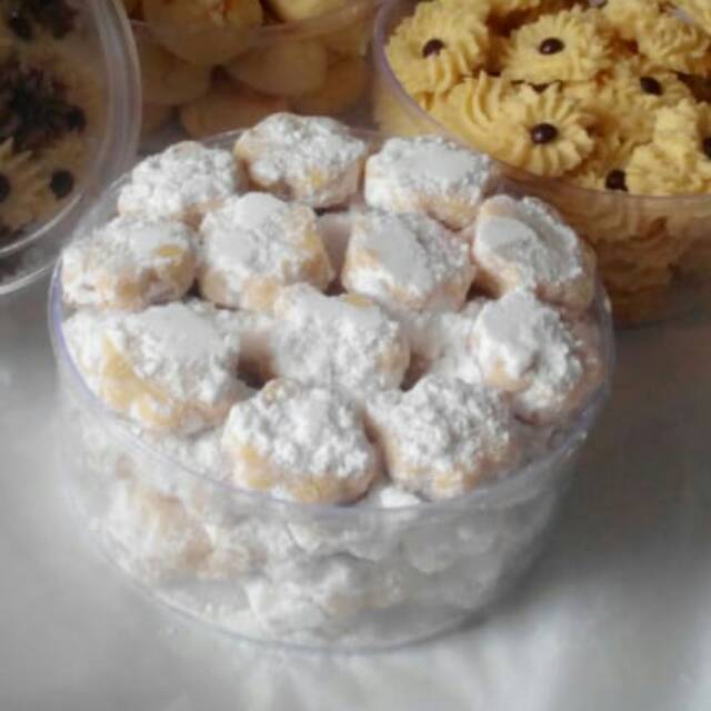 

Kue kering / kuker salju