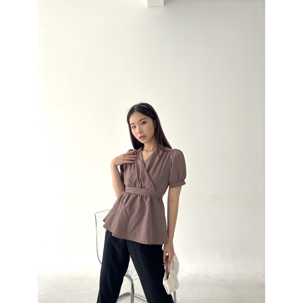 Rae Korean Peplum Top / Top Wanita