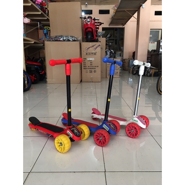 Scooter Yotta anak music dan lampu