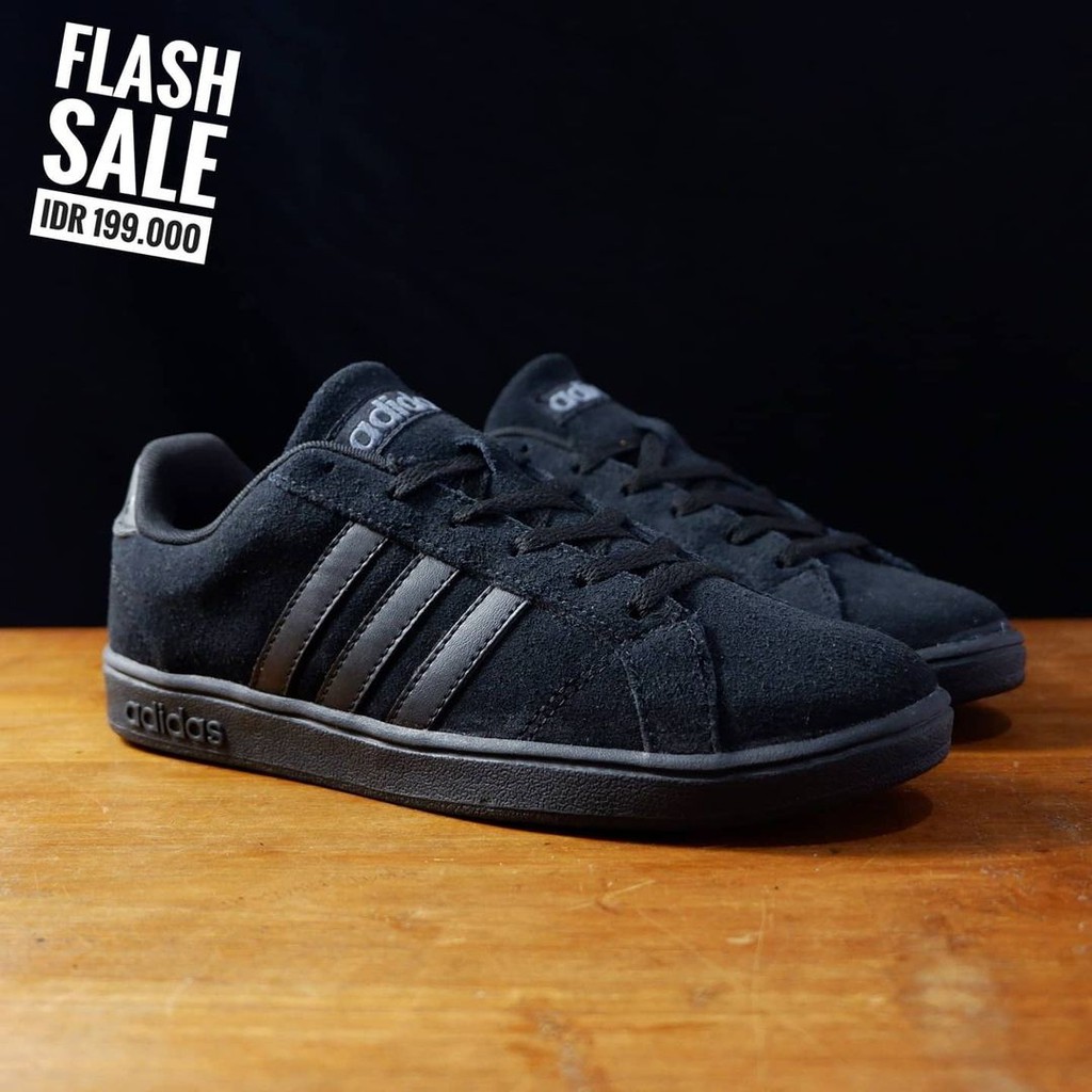 sale sepatu adidas original