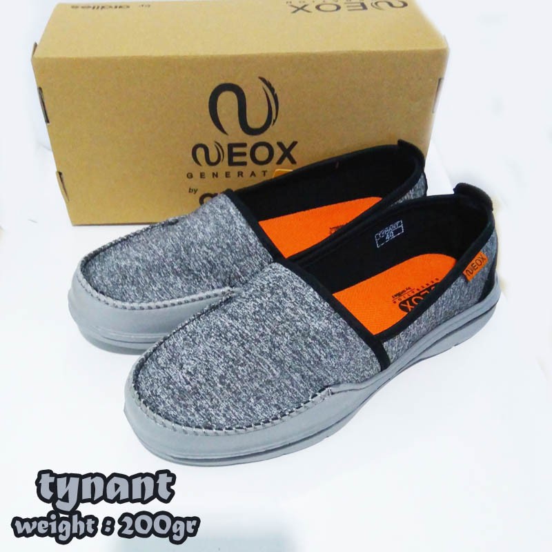 Sepatu Wanita Slip on ringan Tynant Neox by Ardiles Hitam