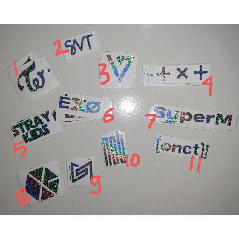 

Stiker Hologram kpop EXO SEVENTEEN TWICE TXT NCT SUPER M