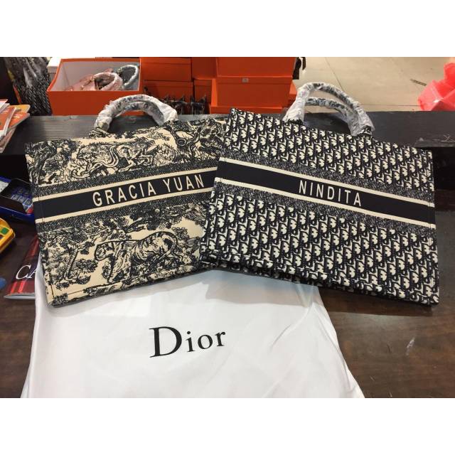 CLOSE PO Custom Name Dior Tote Book 