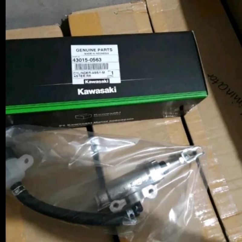 MASTER REM BELAKANG NINJA R DAN NINJA RR