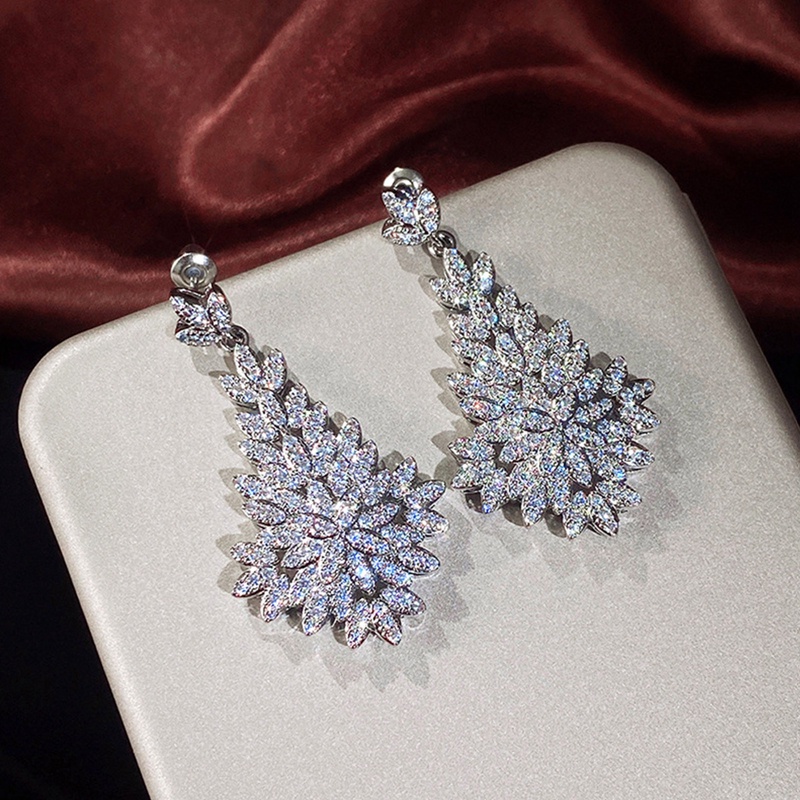 Anting Juntai Kristal Cubic Zircon Untuk Wanita