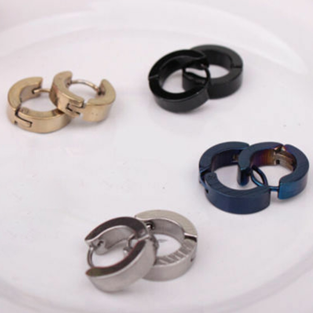 1 Pasang Anting Hoop Huggie Bahan Stainless Steel Gaya Kasual Untuk Pria