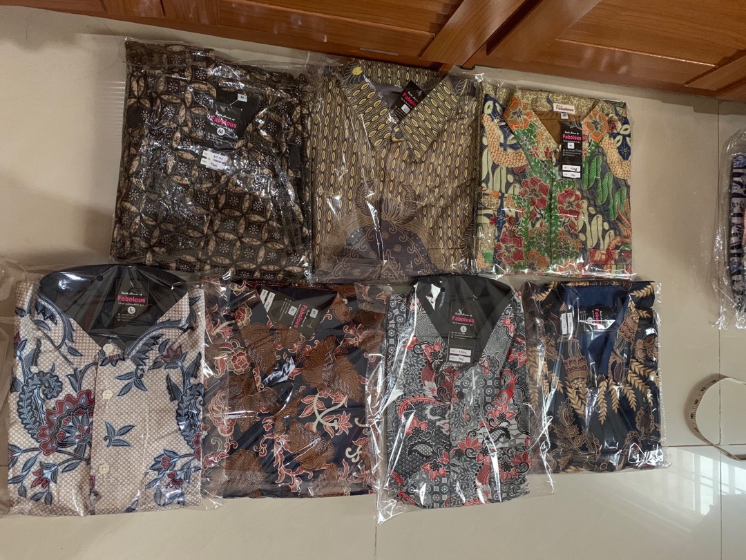 Kemeja Batik Pria Lengan Pendek Katun