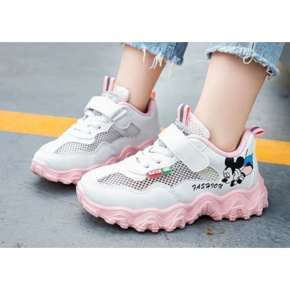 Sepatu Sneakers Anak Disnep Edition CK537