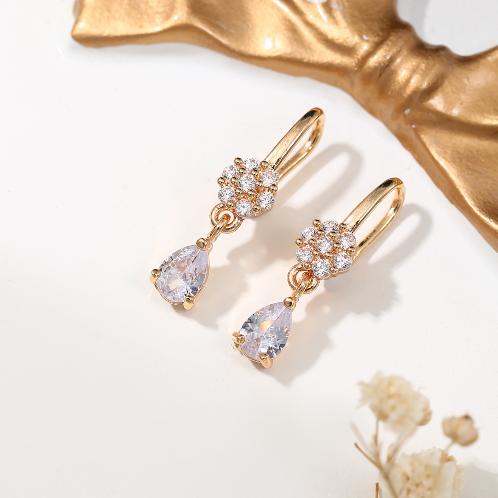 Anting Wanita Korea Anting Wanita Anti Karat Anting Tusuk Titanium Anting Wanita Murah D134-D190