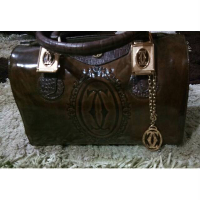 model tas cartier