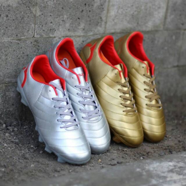 SEPATU BOLA ORTUSEIGHT CYGNUS FG