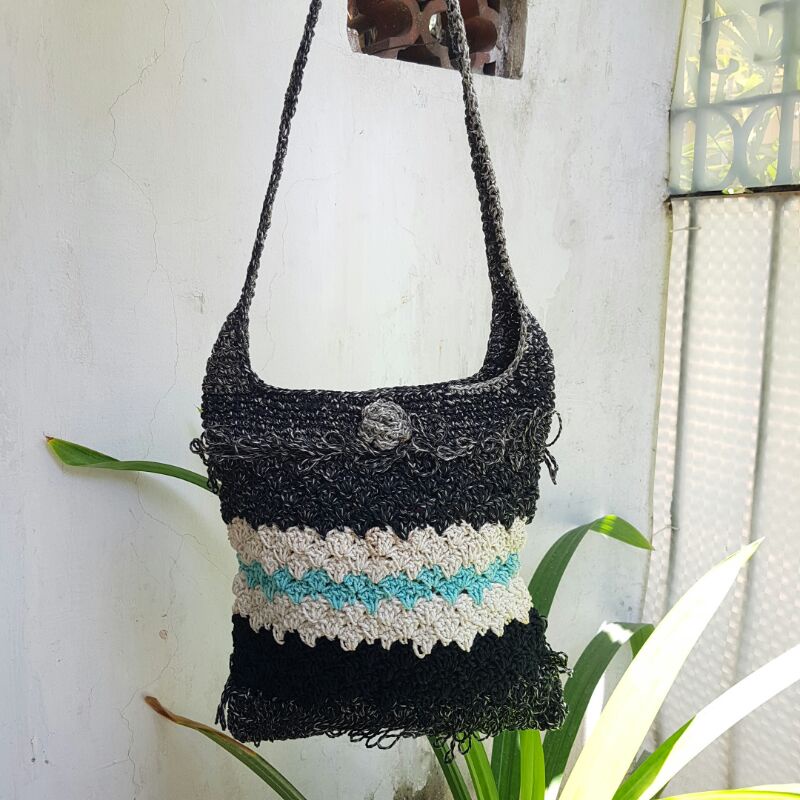 Preloved tas selempang rajut/anyam