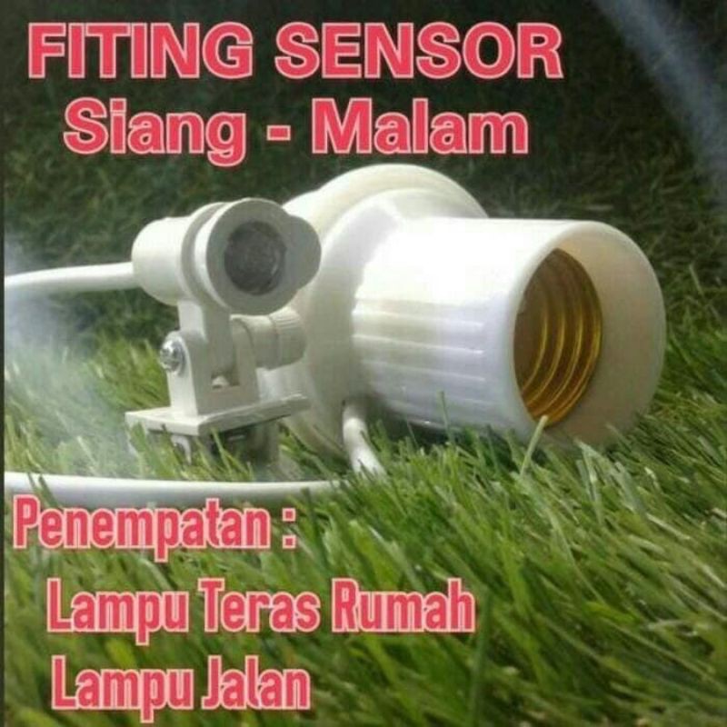 FITTING LAMPU SENSOR OTOMATIS CAHAYA TIMER SIANG dan MALAM JALAN E27
