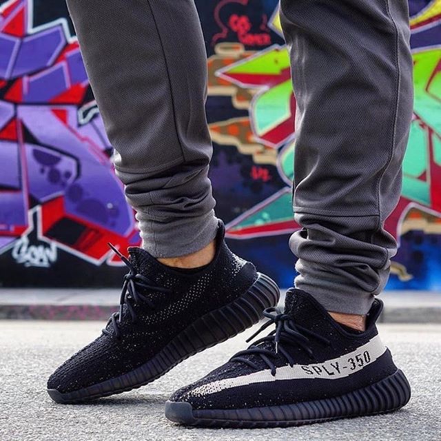 Yeezy Boost V2 Black White