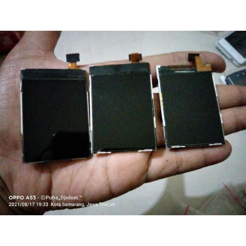 LCD Nokia E90 Not N95 E7 N90 N93 E70 9500 9300 i 8800 8600 N8 Sony Ericsson W995 W980 C901 W902 W710