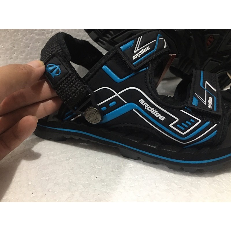 SANDAL GUNUNG ANAK ARDILES YAKOV TERBARU BERHADIAH JAM TANGAN KEREN