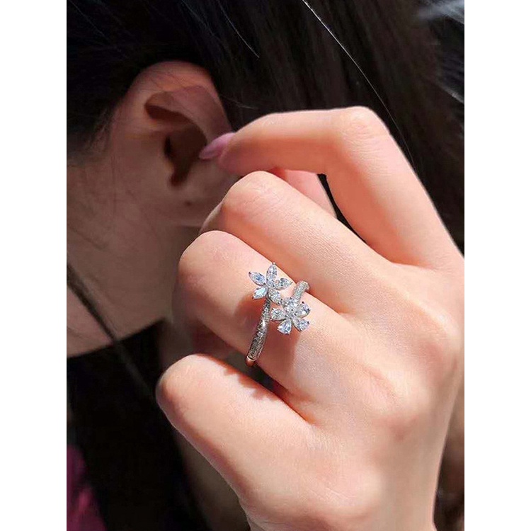 Cincin Wanita Model Terbuka Desain Bunga Hias Kristal Cubic Zirconia Adjustable Untuk Pernikahan