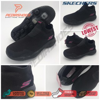 all black sketchers