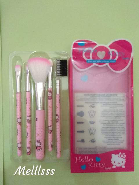 KUAS MAKE UP HELLO KITTY SET 5 IN 1