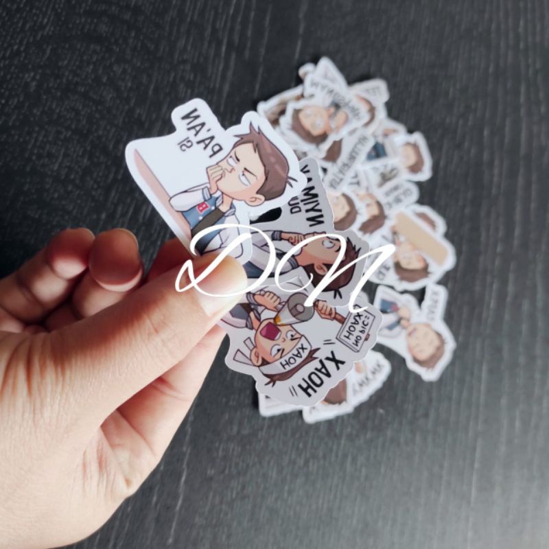 

Stiker kertas glossy line karakter bocah tengil