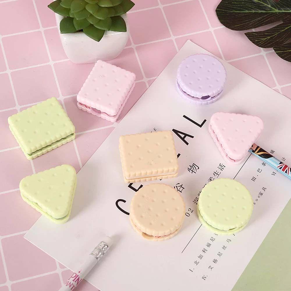 [Elegan] Alat Pengasah Pensil 1pcs Plastik Kue Permen Warna Perlengkapan Kantor Manual Cookie Sharpener