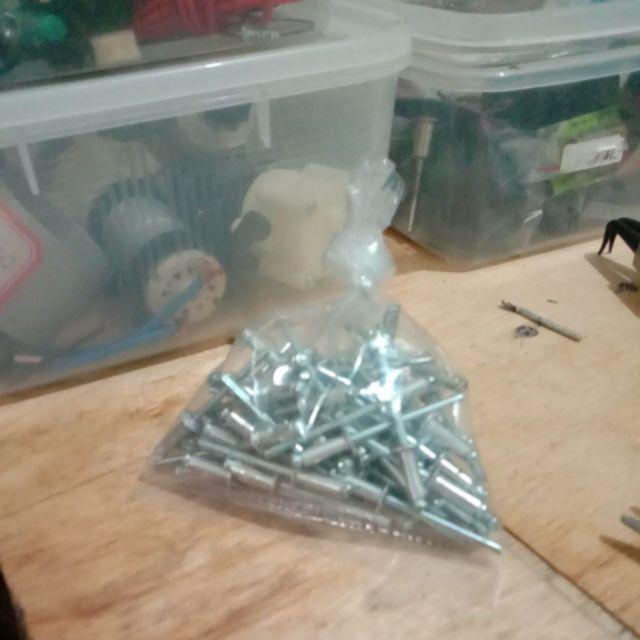 Paku Rivet Ukuran 4 X 11 Mm. Dijual Per Bungkus Isi 35 Pcs