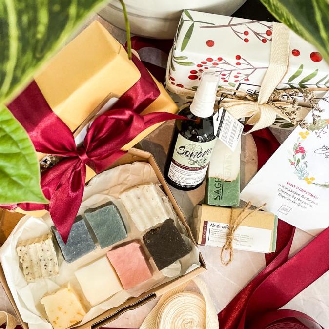 

SEVEN SAGES BLISS GIFT SET PRE ORDER - FESTIVE/ CHRISTMAS HAMPERS DGFXG6563