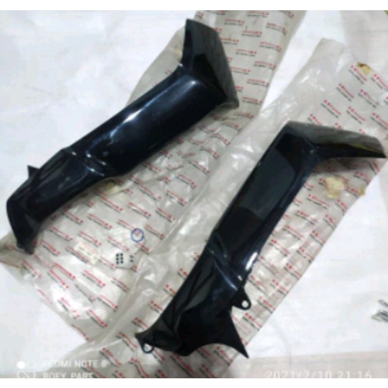 sayap luar Kaze r hitam original