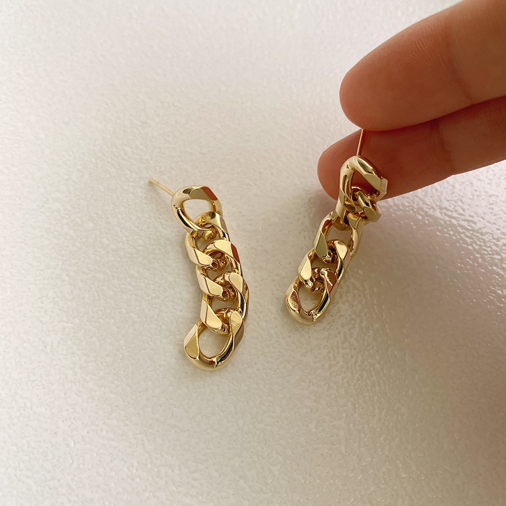 【COD Tangding】Anting Rantai Rumbai Panjang Warna Emas