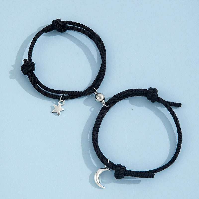 2 Pcs Gelang Magnet Adjustable Desain Bintang Bulan Untuk Wanita