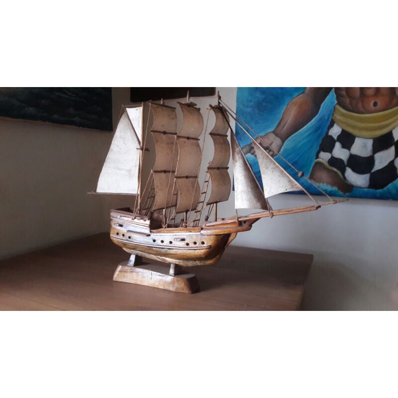 MINIATUR KAPAL BAJAK LAUT  KAYU JATI