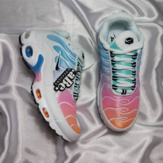 air max plus pastel