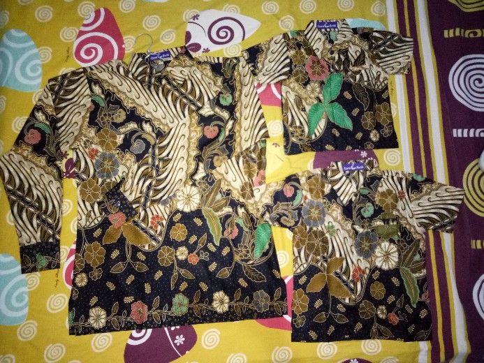 Kemeja/hem Batik Anak Izarabatik