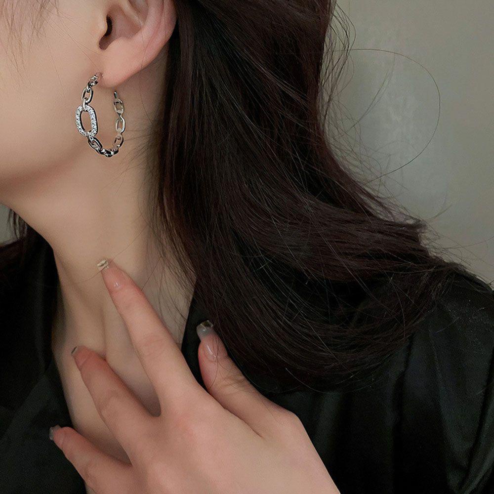 Mxbeauty Anting Berbentuk C Kepribadian Trendi Stud Earrings Berlian Wanita Paduan Gadis Anting Gaya Korea