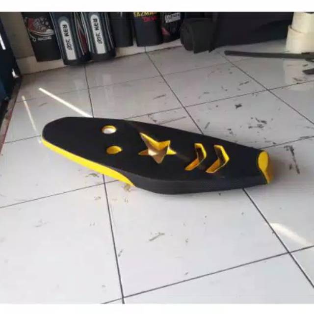 Jok slim mio soul karbu variasi lubang