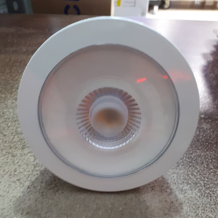 Lampu sorot Par 38 LED 15 watt